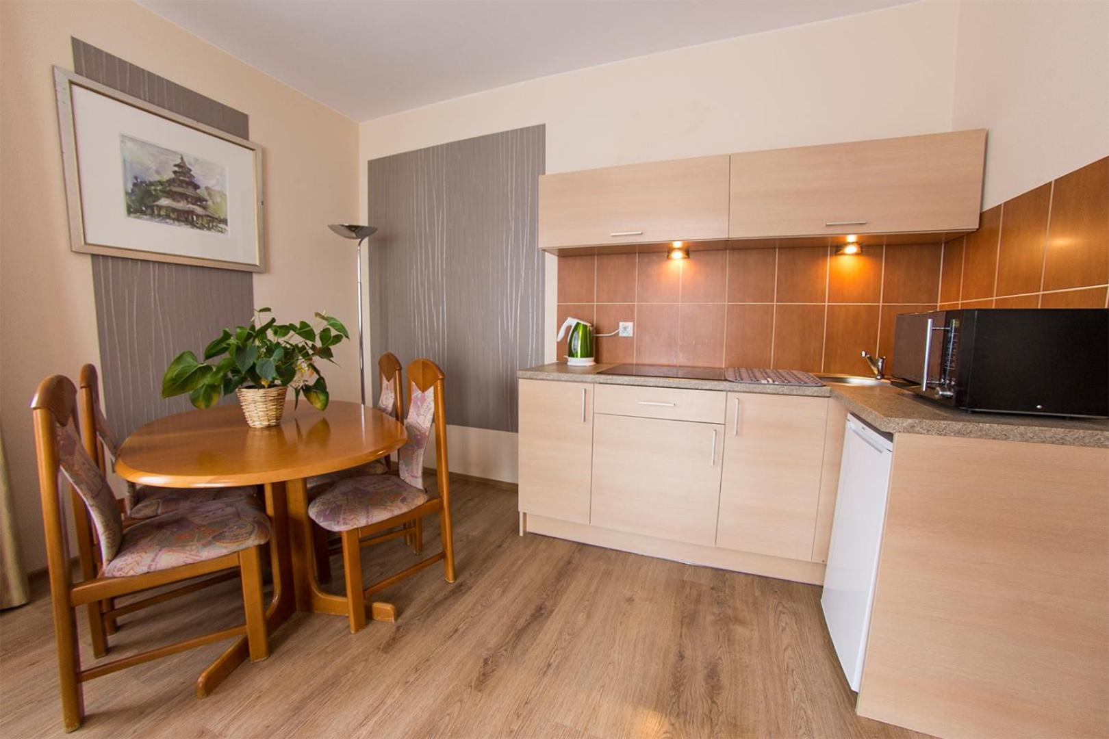 Apartamento Wisniowy Sad Kudowa-Zdrój Exterior foto